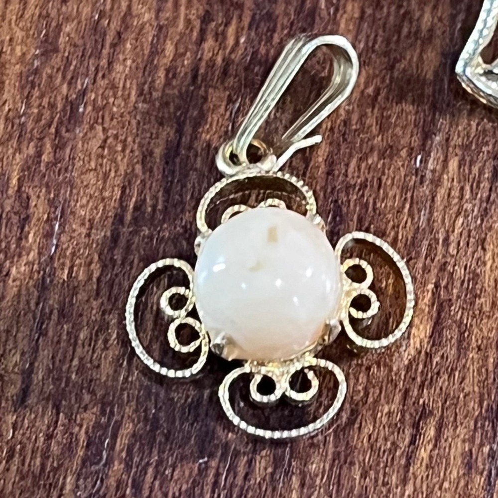 Vtg Sorrento 1/20 12K Gold Filled Faux Pearl Filigree Pendant Charm